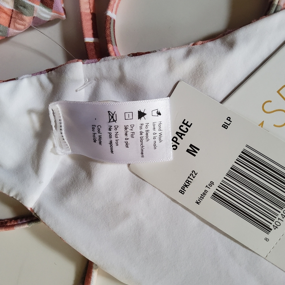 L*SPACE Kristen Bikini Swimsuit Top Size M New - Picture 13 of 14